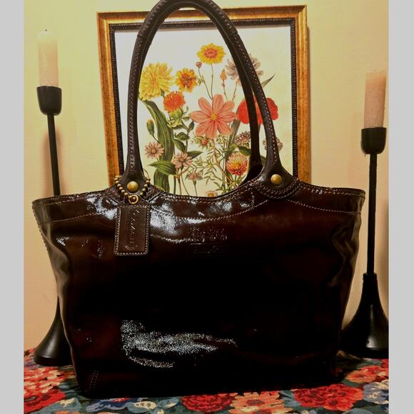 Vintage Coach Patent Leather ChocolateBrown Shoulder Purse Bag Pink Satin lining - Picture 1 of 11